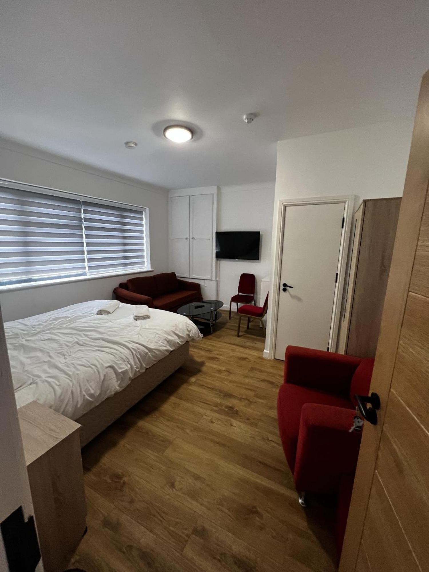 The Barrington Hotel New Barnet Bagian luar foto